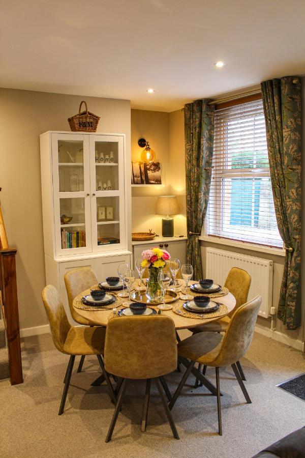 No4 Chapel Row Bed & Breakfast Bakewell Exterior photo